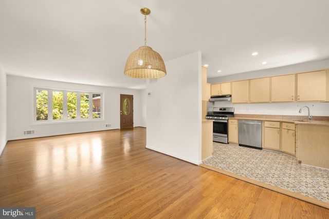 9512 FLOWER AVE, Silver Spring, MD 20901