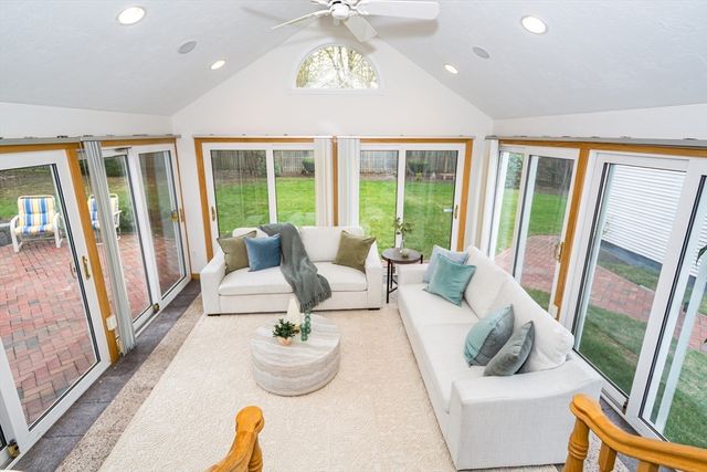 250 Bacon St, Natick, MA 01760