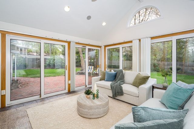 250 Bacon St, Natick, MA 01760