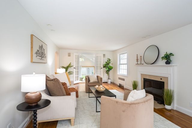 250 Bacon St, Natick, MA 01760