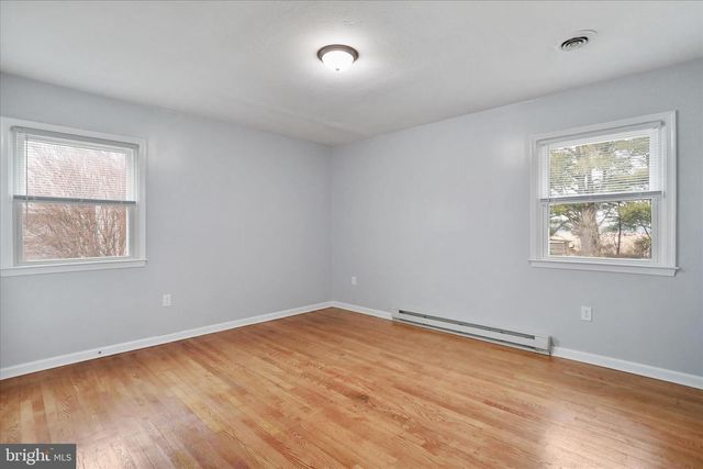 5083 BARLEY DR, Stephens City, VA 22655