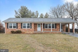 5083 BARLEY DR, Stephens City, VA 22655