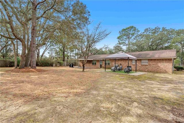 7224 Fir Drive, Saraland, AL 36571