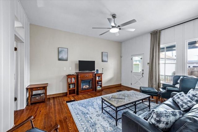 2207 Bernardo De Galvez, Galveston, TX 77550