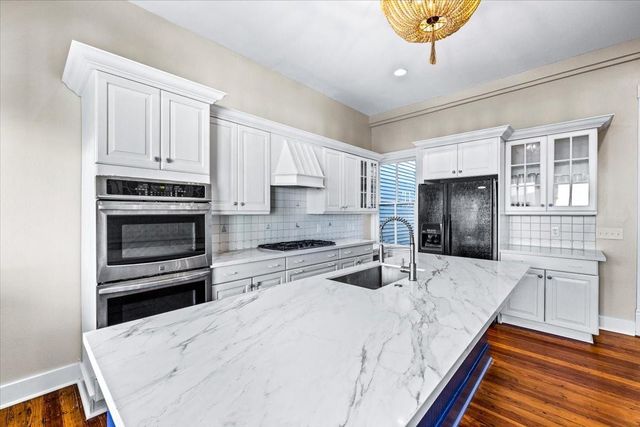 2207 Bernardo De Galvez, Galveston, TX 77550