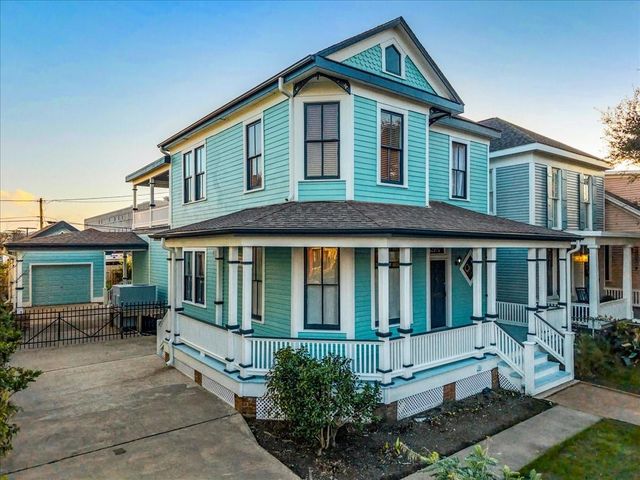 2207 Bernardo De Galvez, Galveston, TX 77550