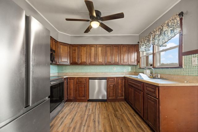 2658 E Laurel Road, London, KY 40741