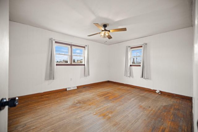 2658 E Laurel Road, London, KY 40741