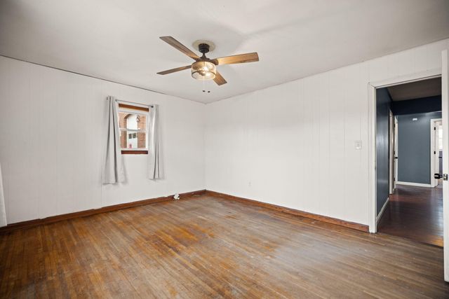 2658 E Laurel Road, London, KY 40741