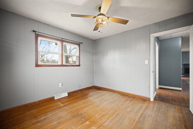 2658 E Laurel Road, London, KY 40741