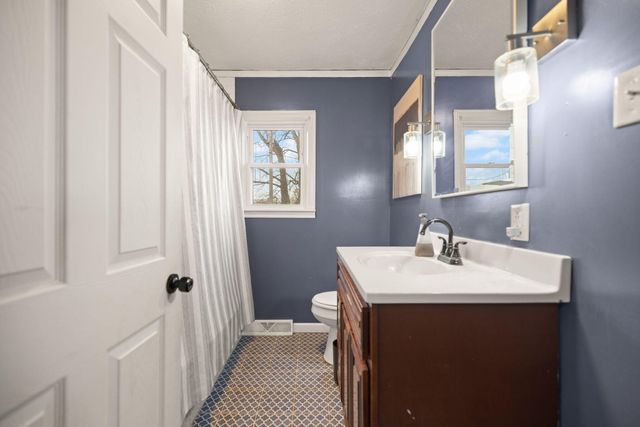 2658 E Laurel Road, London, KY 40741