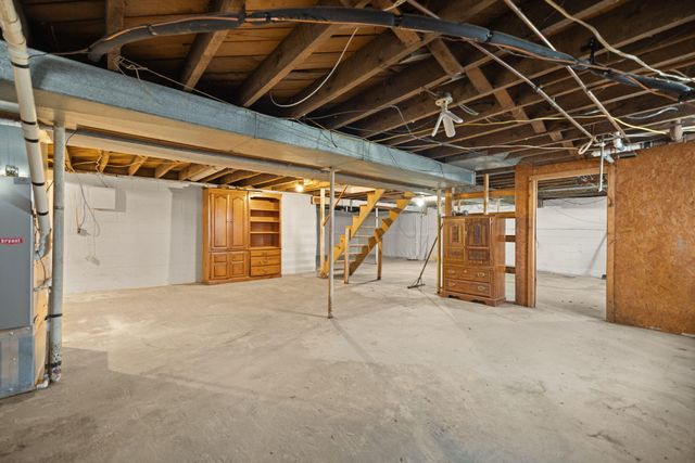 2658 E Laurel Road, London, KY 40741