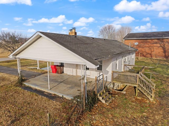 2658 E Laurel Road, London, KY 40741