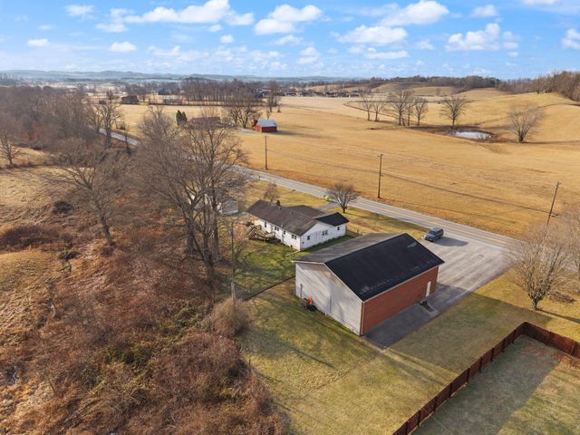 2658 E Laurel Road, London, KY 40741