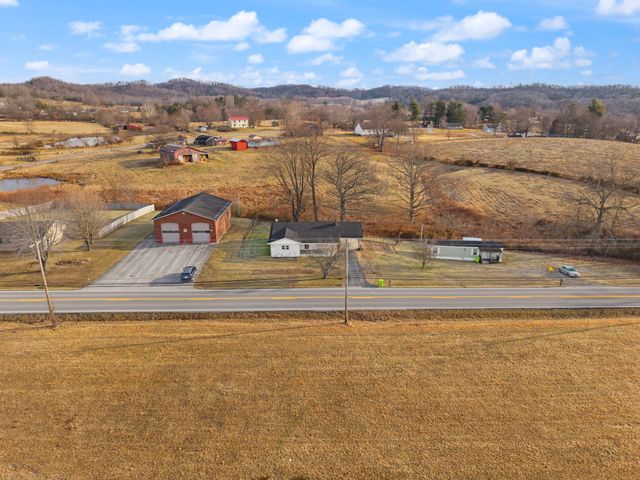 2658 E Laurel Road, London, KY 40741