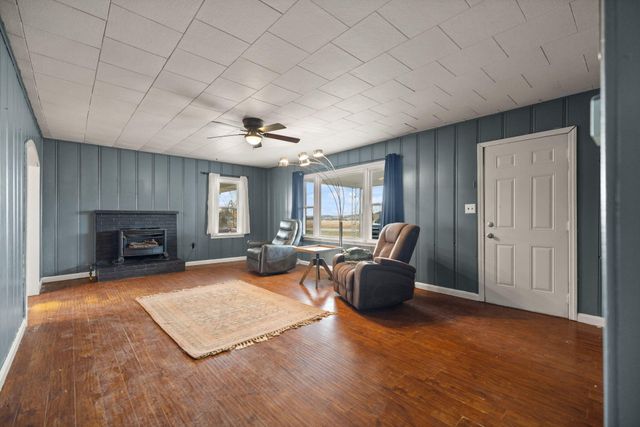 2658 E Laurel Road, London, KY 40741