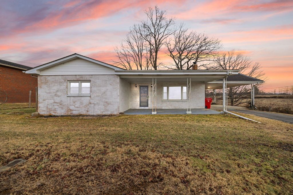 2658 E Laurel Road, London, KY 40741