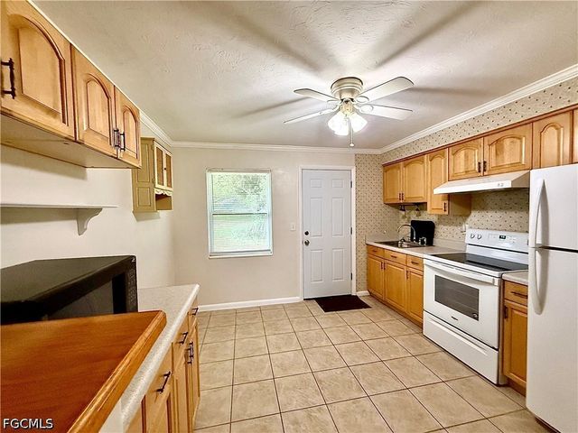4937 Viceroy CT 1, Cape Coral, FL 33904