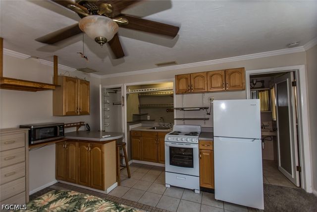 4937 Viceroy CT 1, Cape Coral, FL 33904