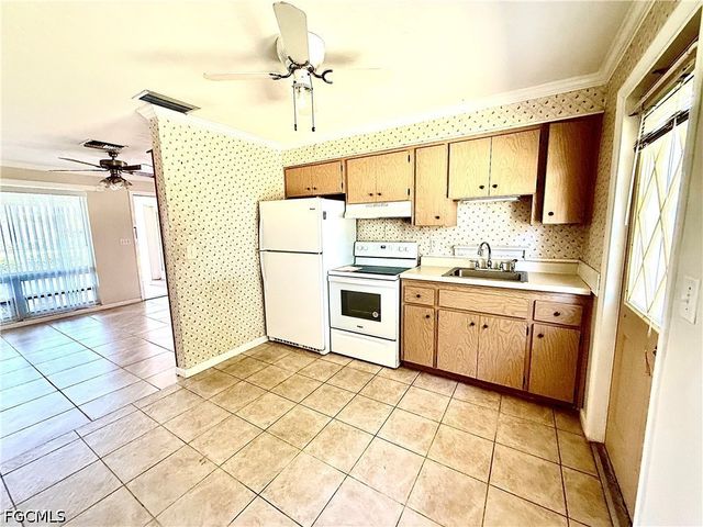 4937 Viceroy CT 1, Cape Coral, FL 33904