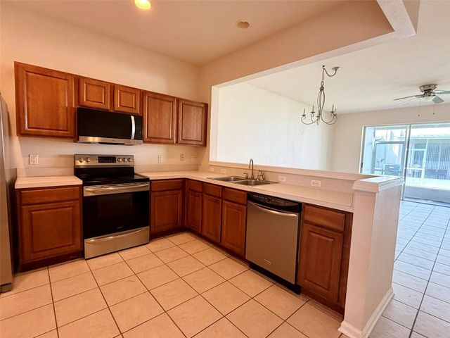 26544 CASTLEVIEW WAY, Wesley Chapel, FL 33544