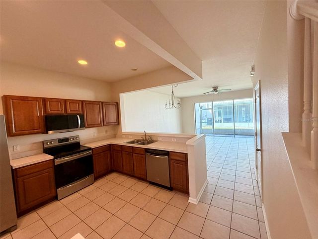 26544 CASTLEVIEW WAY, Wesley Chapel, FL 33544