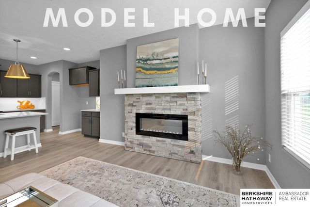 10518 S 113th Street, Papillion, NE 68046