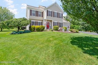 13 Jovan Court, Ballston, NY 12020