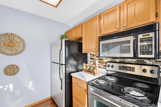 6823 Raymond Road, Madison, WI 53719
