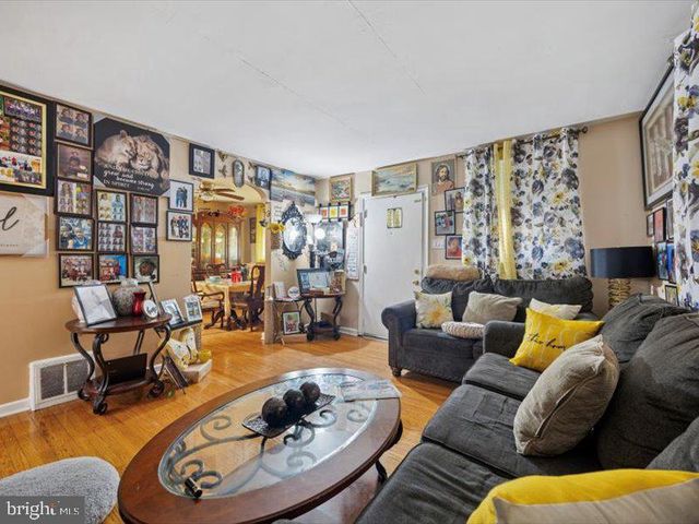 1129 DUNCAN, Yeadon, PA 19050