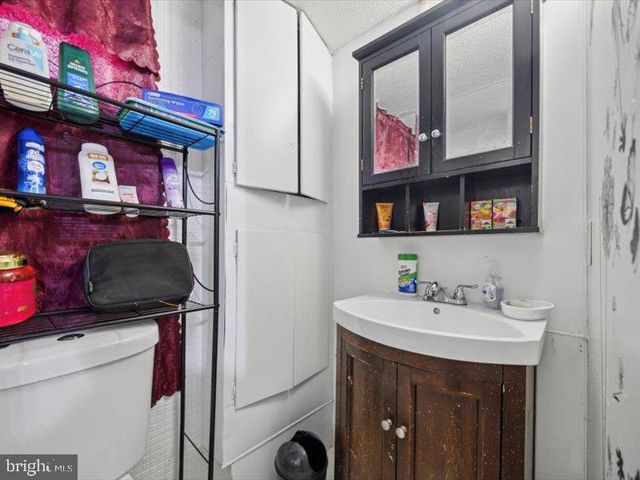 1129 DUNCAN, Yeadon, PA 19050
