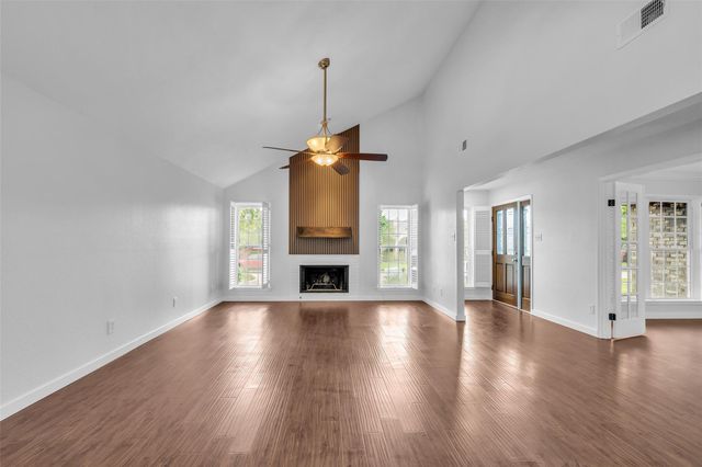 6835 Queensclub Drive, Houston, TX 77069