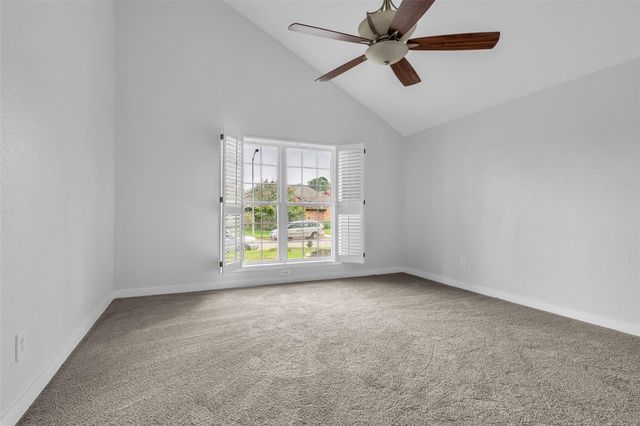 6835 Queensclub Drive, Houston, TX 77069