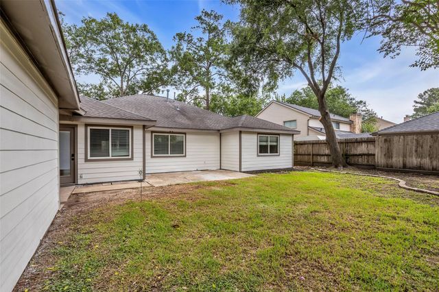 6835 Queensclub Drive, Houston, TX 77069