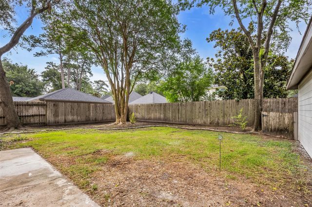 6835 Queensclub Drive, Houston, TX 77069