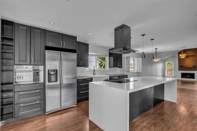 6835 Queensclub Drive, Houston, TX 77069