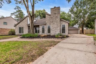 6835 Queensclub Drive, Houston, TX 77069