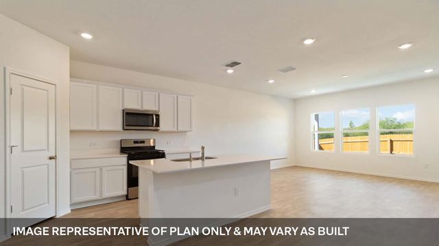 358 Villa Bisono ST, Bastrop, TX 78602