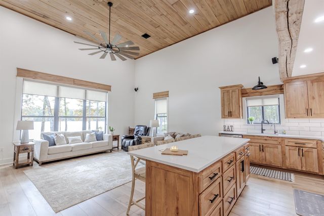 5 Lea Lane, Perryville, AR 72126