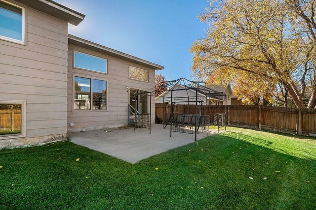 8310 114th Place N, Champlin, MN 55316