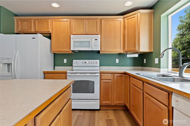 8412 205th Street Ct E, Spanaway, WA 98387