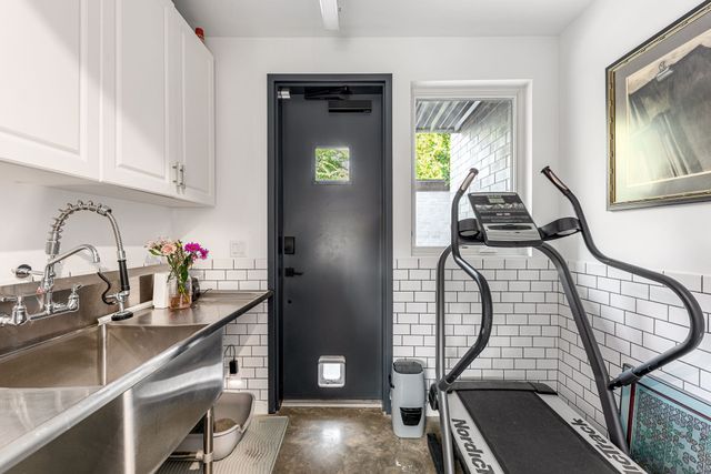 4798 Iberia Avenue, Dallas, TX 75207