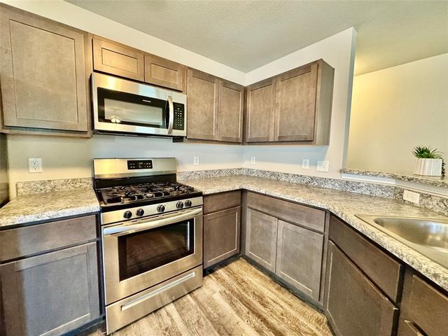 2810 E Pittsburg Street, Broken Arrow, OK 74014