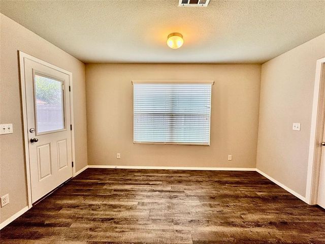 2810 E Pittsburg Street, Broken Arrow, OK 74014