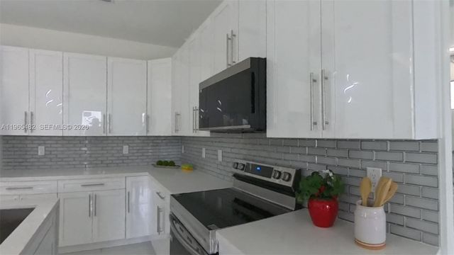 3004 4TH ST W, Lehigh Acres, FL 33976