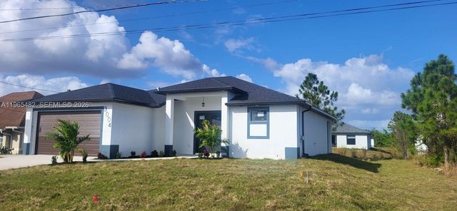 3004 4TH ST W, Lehigh Acres, FL 33976