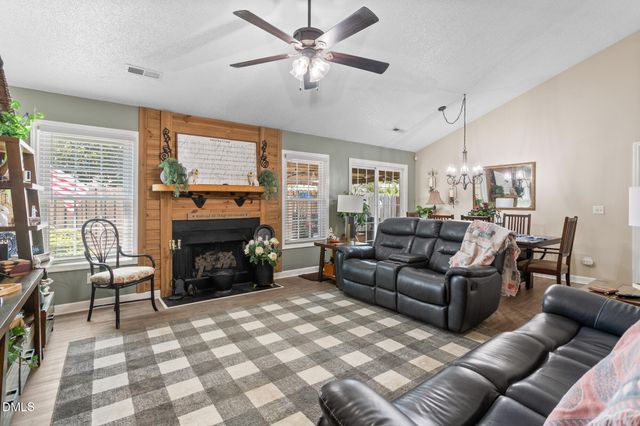 651 Huntingdon Street, Elon, NC 27244