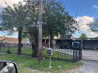 2914 Berry Road, Houston, TX 77093