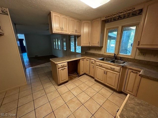 6248 S Woodlane Drive, Mayfield Village, OH 44143