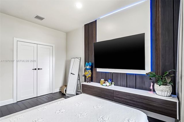 4566 Ficus St, Hollywood, FL 33021